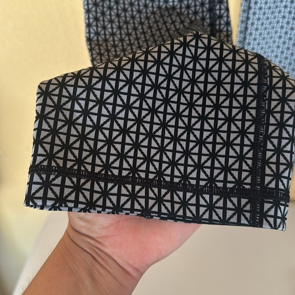 Lululemon Straight-Up Pant Tri Geo Silver Spoon Black Women’s Size 6 W5G88S - Picture 3 of 7